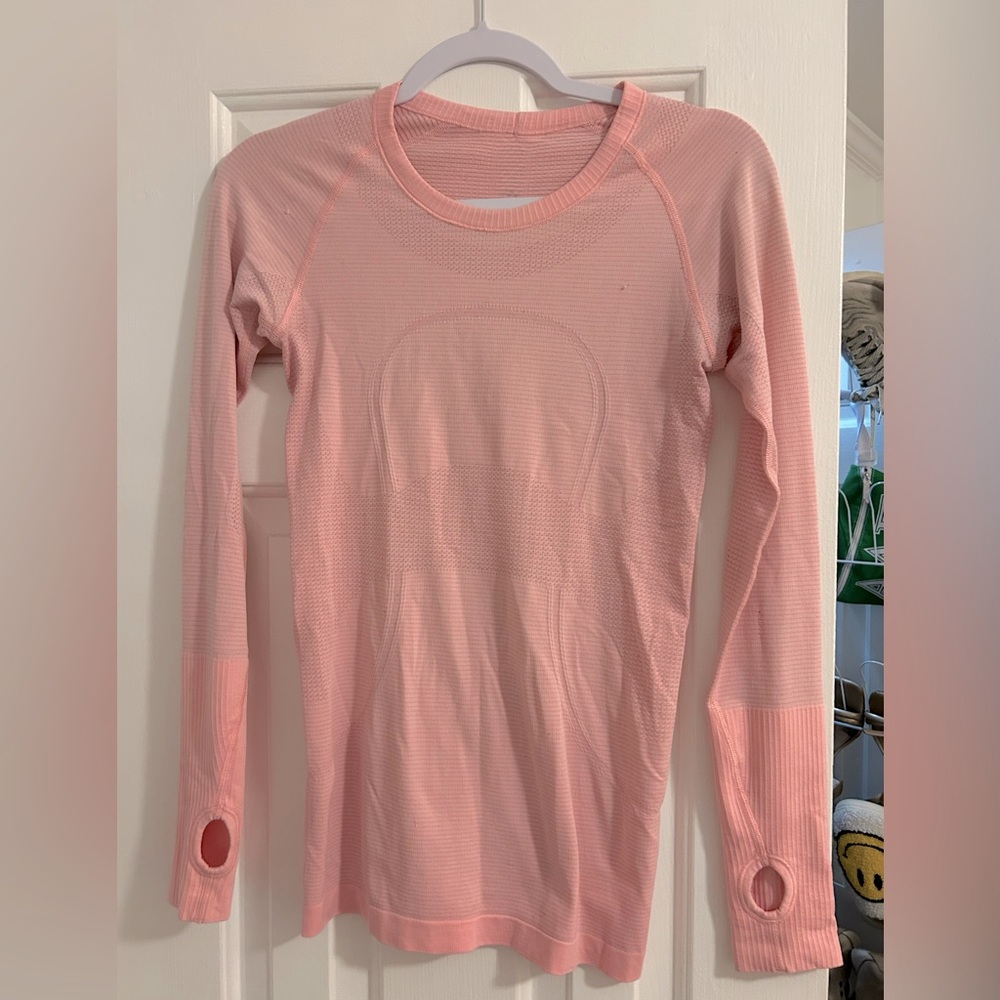 Pink Lululemon Swiftly Tech Long-Sleeve Shirt 2.0 Hip Length Size 4